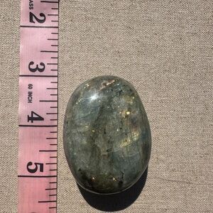 Labradorite Palmstone